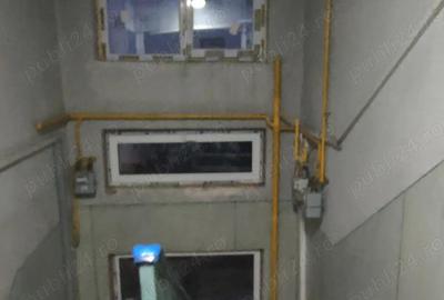 Apartament cu 3 camere semidecomandat în Dacia