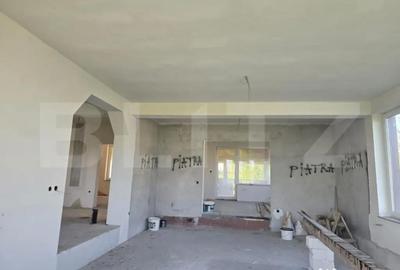 Casă cu 8 camere cu Teren 1500 Mp în Central - 15