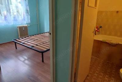 Milcov, apartament cu doua camere, aproape de statiile de autobuz, 250 euro