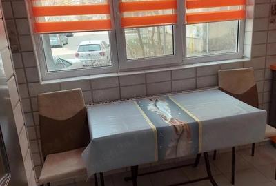 Apartament cu 2 camere decomandat în Piața - 2