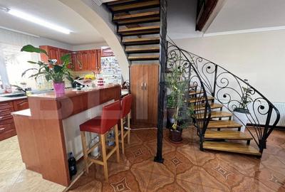 Casa P comercial/1E+M apartament, 3 camere, 333 mp, zona Closca - 2