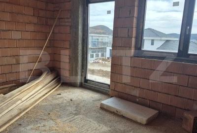 Vila noua de vanzare la intrare in Corunca - 11