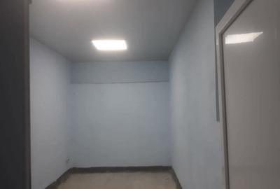 Spațiu comercial, de 140 mp, în Central - 9