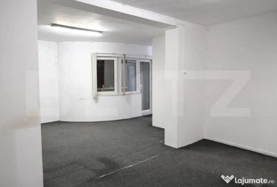 Spațiu comercial, de 165 mp, în 13 Decembrie - 9