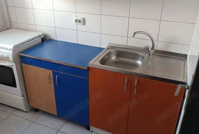 Proprietar, inchiriez garsoniera in Brancoveanu, sector 4 - 7