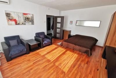 Garsonieră decomandată, mobilată în Tineretului