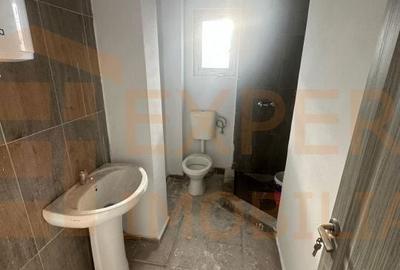 Apartament cu 4 camere în Central - 8