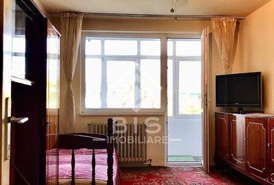 Vanzare apartament 3 camere, Decebal, 65 mp utili - 2