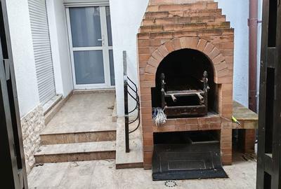 Casă cu 5 camere cu Teren 260 Mp în Colentina - 1