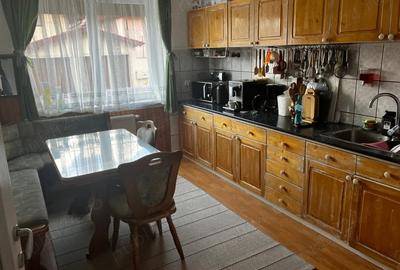 Casă cu 4 camere cu Canalizare în Calea Poplăcii - 1