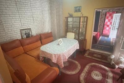 Casă cu 3 camere cu Canalizare în Central - 7