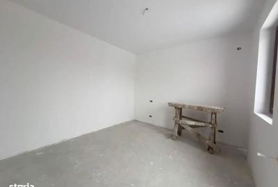 Apartament cu 4 camere în Central - 1