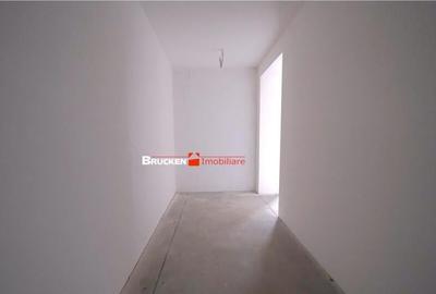 Spațiu comercial, de 135 mp, în Decebal - 1