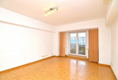 INCHIRIERE APARTAMENT 4 CAMERE UNIRII - METROU UNIRII - 1