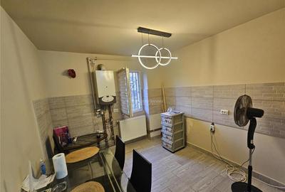 Resita, 2 Cam. Cf. 1, Renovat, Parter, Micro 1 - 16