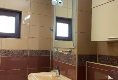 De vanzare apament 4 camere - 5