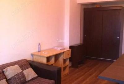 Particular inchiriez garsoniera Complex Primavara Particular inchiriez garsoniera Complex Primavara - 6