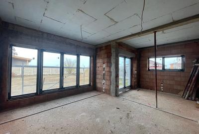 Duplex cu 3 camere cu Canalizare în Urseni - 2