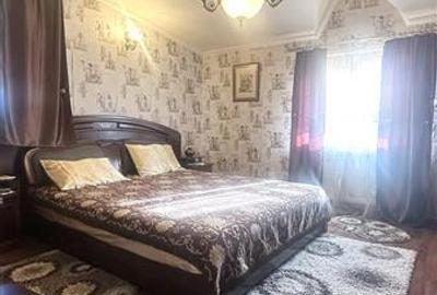 Casă individuală cu 7 camere cu Teren 660 Mp în Lazu - 4