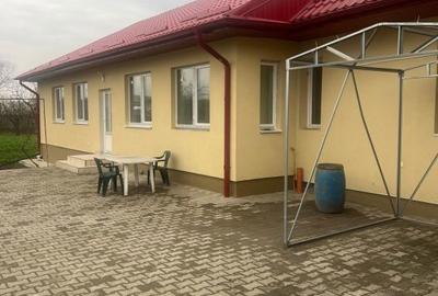 Casă cu 2 camere cu Teren 1500 Mp în Unirii - 3