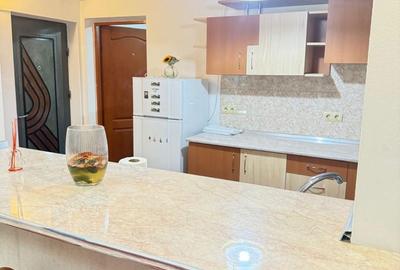 Apartament cu 3 camere decomandat în Decebal - 5