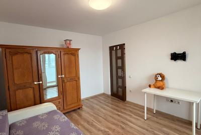 Apartament cu 2 camere decomandat în Sud