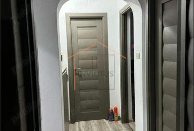 Apartament cu 3 camere decomandat în Central - 1