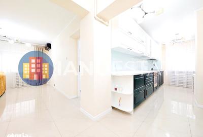 Apartament cu 2 camere decomandat în Decebal