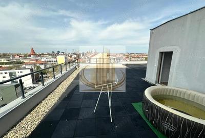 Apartament cu 4 camere semidecomandat în Central
