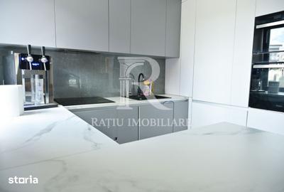 Casă cu 9 camere cu Teren 1720 Mp în Sânmartin - 14