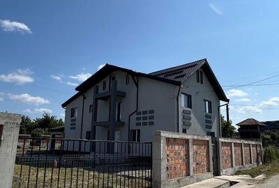 Casă cu 4 camere în Băbeni - 4