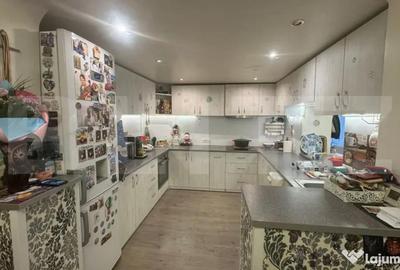 Casă cu 7 camere cu Teren 840 Mp în Central - 6