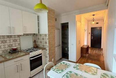 Apartament cu 3 camere circular în Astra - 2