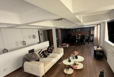 Penthouse Lux 160mp + 45mp terasa, loc de parcare inclus, Pr