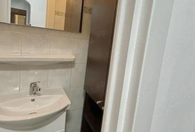 Apartament cu 3 camere semidecomandat în 1 Decembrie - 3
