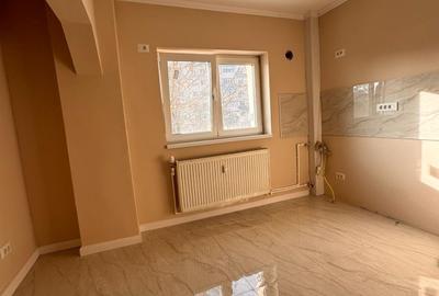 Apartament cu 3 camere decomandat în Apărătorii Patriei