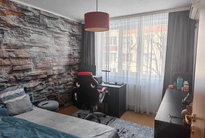 Apartament cu 4 camere decomandat în Brâncoveanu - 3