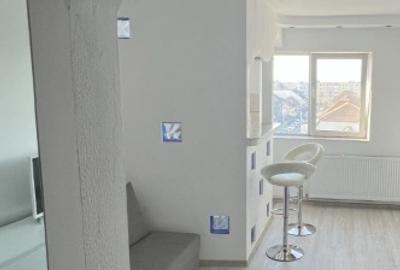 Garsoniera moderna- Tractorul- langa Coresi Mall - 1