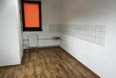 Spațiu comercial, de 17 mp, în Central - 1