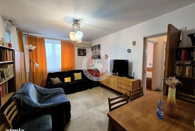 Apartament cu 3 camere decomandat în Titan