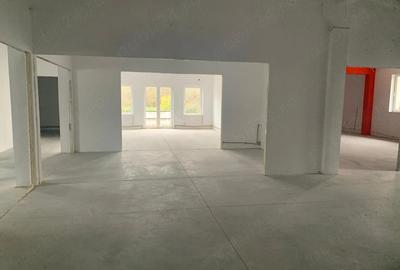 Spațiu comercial, de 700 mp, în Nord - 8
