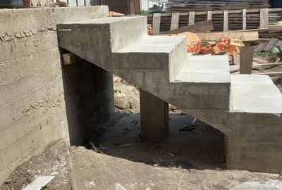 Casă cu 4 camere în Cumpăna