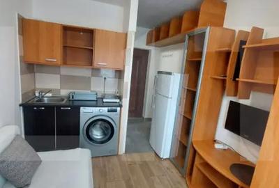 Garsonieră decomandată în UTA - 1