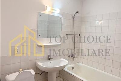 Apartament cu 3 camere semidecomandat, mobilat în 1 Mai - 28