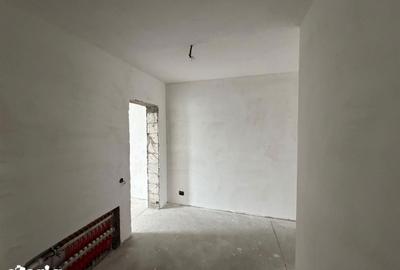 Casă cu 6 camere cu Teren 500 Mp în Cârcea - 2