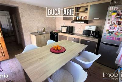 Casă cu 4 camere cu Teren 2700 Mp în Central - 18
