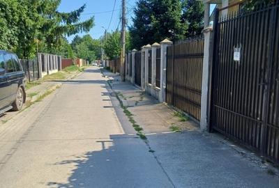 Garaj , depozit ,căsuță de relaxare  cu terasă vie - 2
