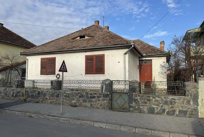 Casă cu 4 camere în Sub Arini - 8