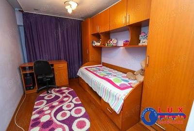 Apartament cu 3 camere decomandat în E3 - 3