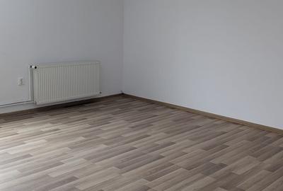 Casă individuală cu 6 camere cu Canalizare în Central - 31